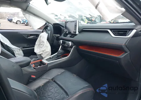 2019 Toyota Rav4 Adventure z USA, uszkodzony, nr VIN 2T3J1RFVXKW002507